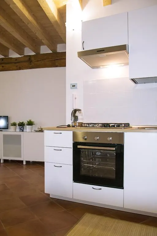 Apartment Appartamenti Brunati Street Salo