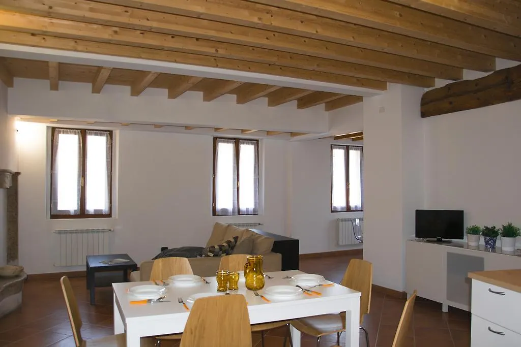 Apartment Appartamenti Brunati Street Salo