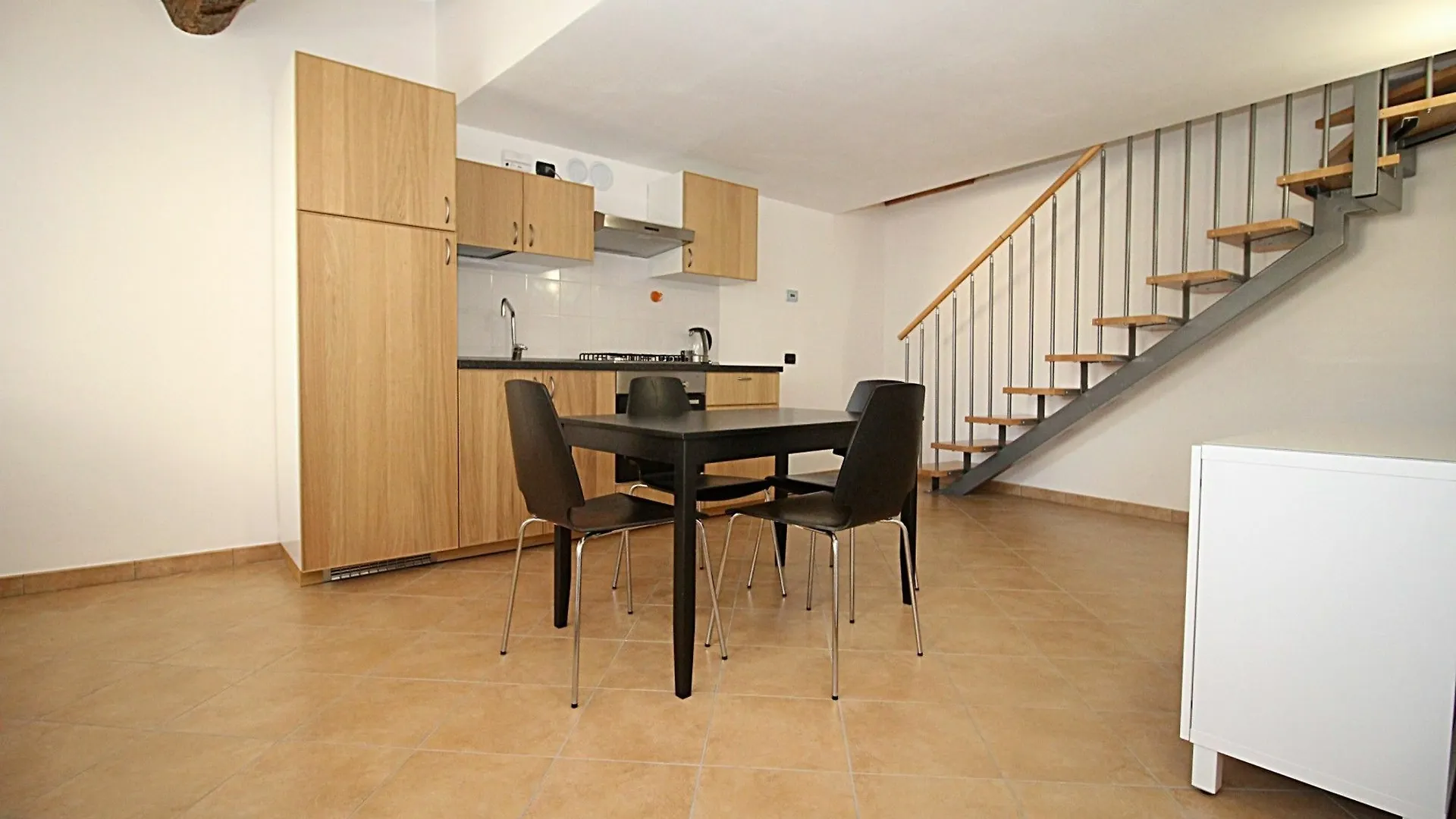 Apartment Appartamenti Brunati Street Salo Italy